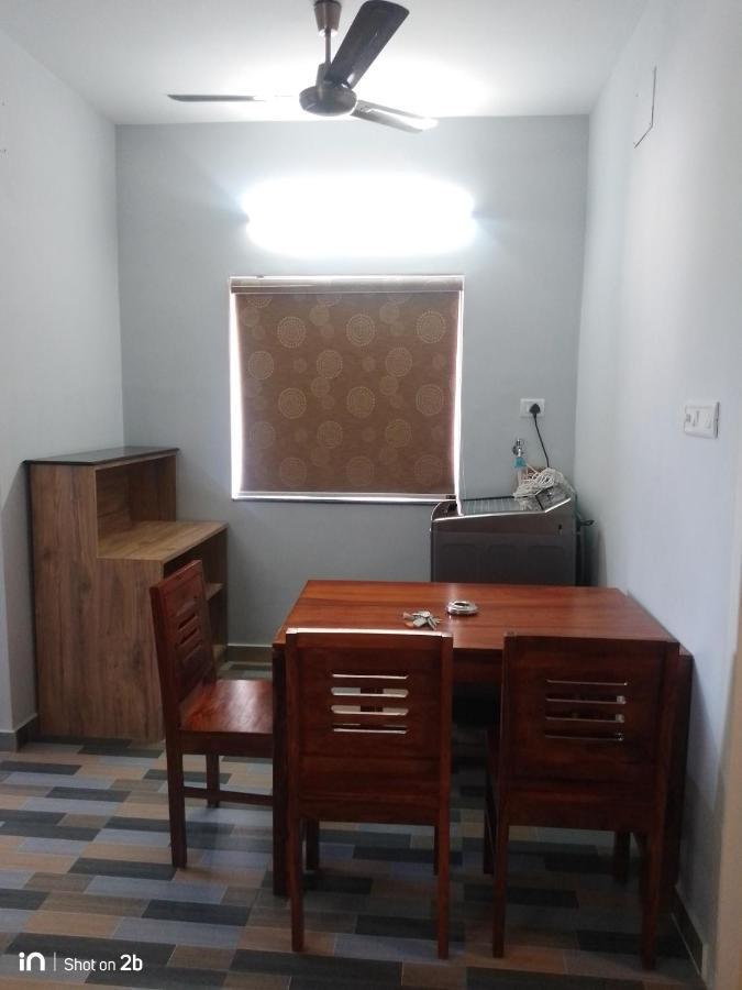 Season 4 Residences - 1Bhk Furnished Apartments Ченай Екстериор снимка